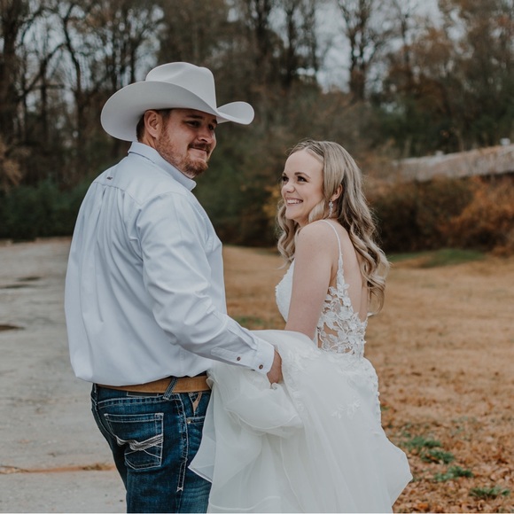 Meet your Posher, Kristen - Picture 1 of 1